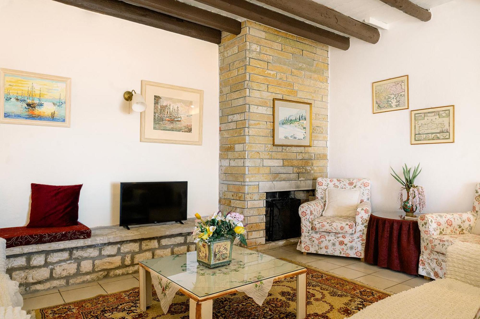 Nissaki Olive Press Villas Nisaki  外观 照片